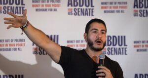 It Wasn’t a Blowout, but El-Sayed Won. Get Behind Him, Democrats. - It’s an earthquake to have Bernie Sanders’s candidate defeat Gretchen Whitmer’s candidate in Michigan. But the real goal is to keep Donald Trump’s candidate from winning this seat.